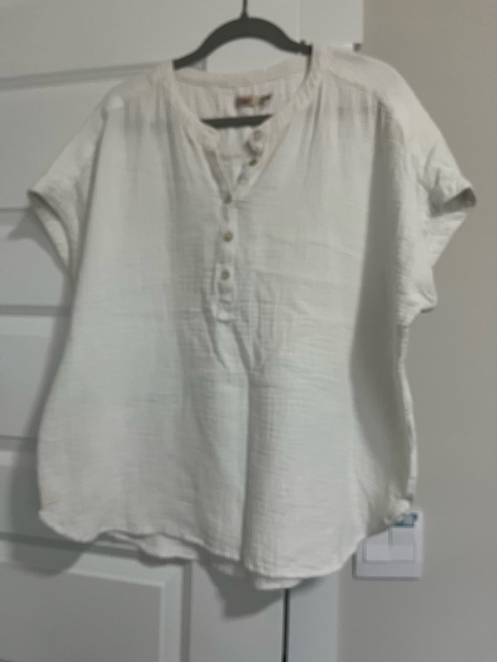 Faherty XL white cotton gauze cap-sleeve henly shirt